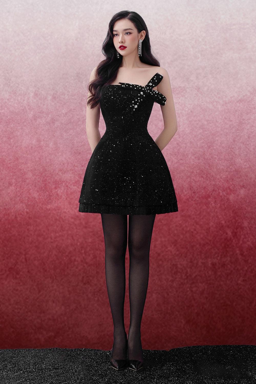 Michella A-line Straight Across Neck Velvet Mini Dress - MEAN BLVD