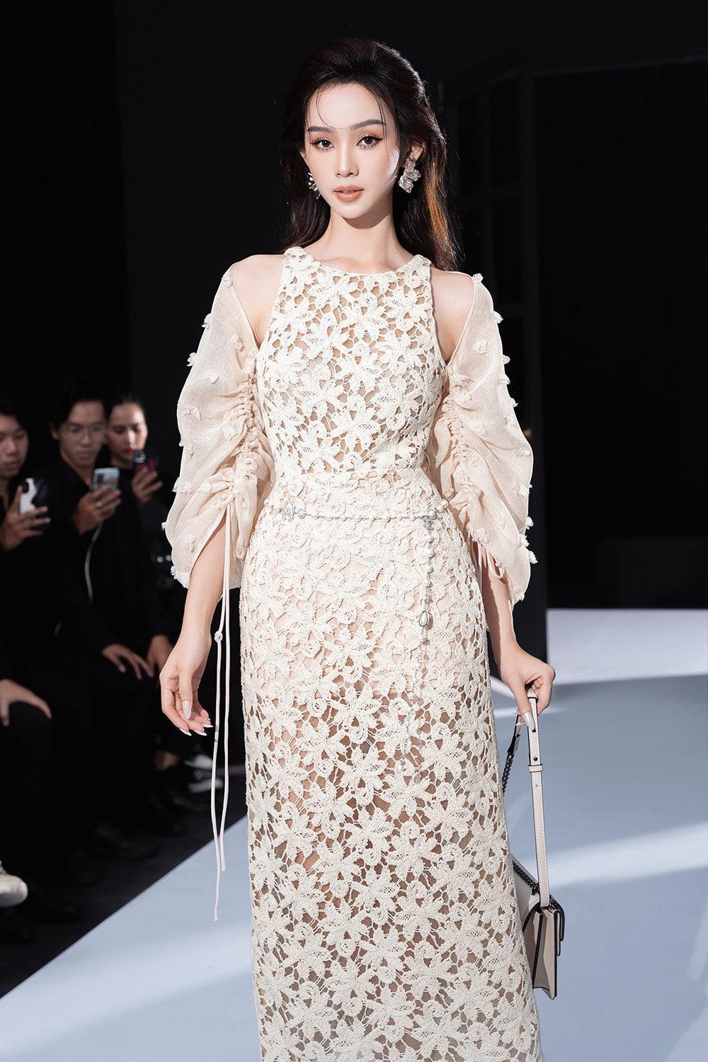 Women's Miyake Sheath Round Neck Lace Midi Dress S/M/L Nude/White MEAN BLVD S / Nude Women's Miyake Sheath Round Neck Lace Midi Dress S/M/L Nude/White MEAN BLVD S / Nude