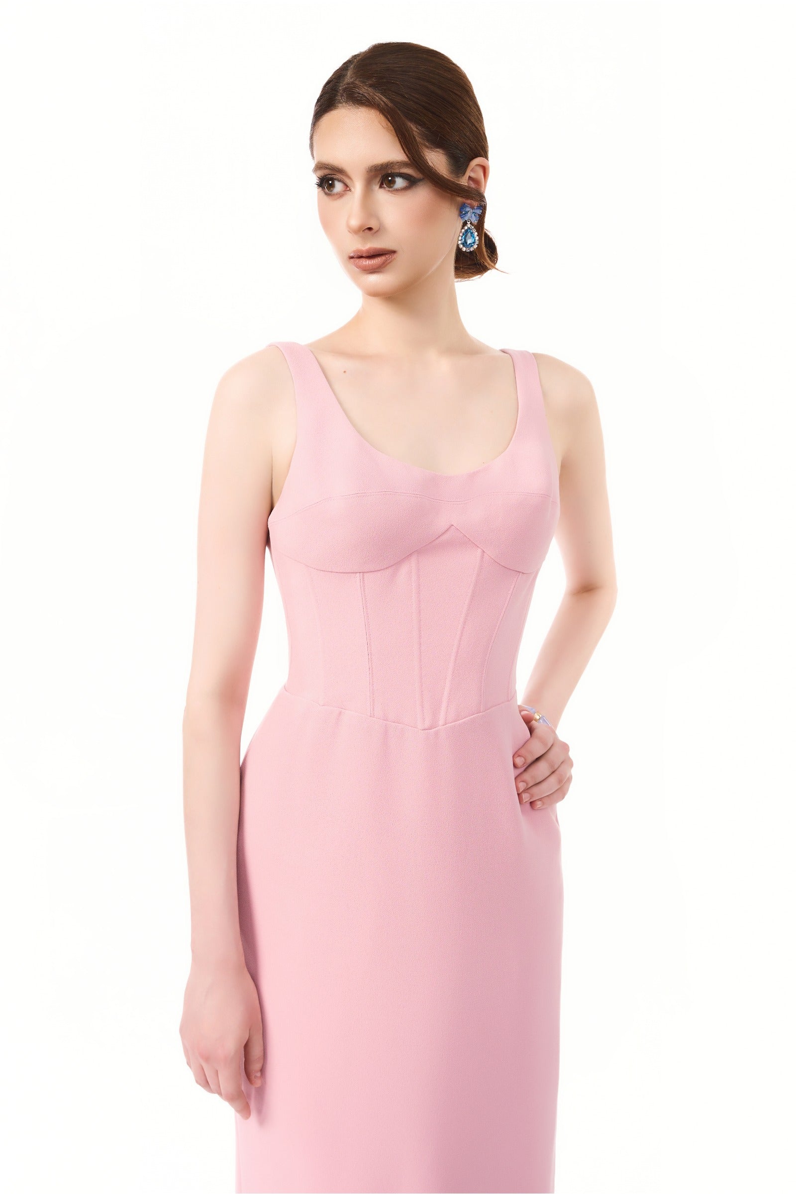 Aela Scoop Neck Midi Dress