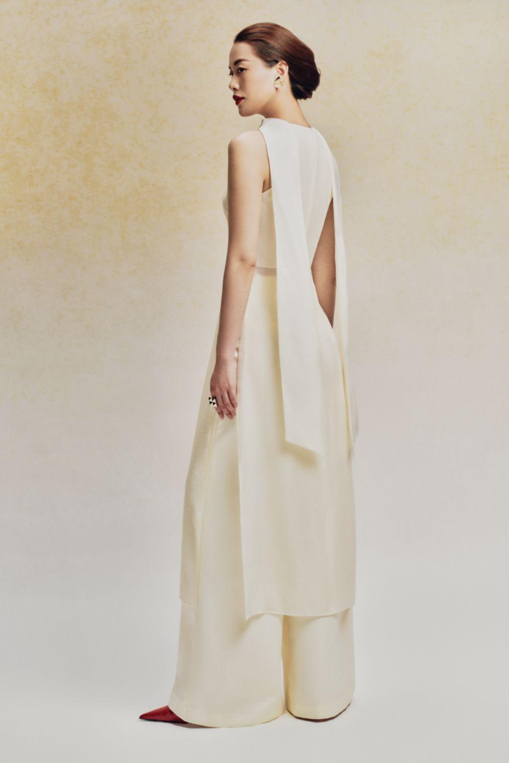 Nhien Slit Sleeveless Foam Organza Calf Length Ao Dai - MEAN BLVD