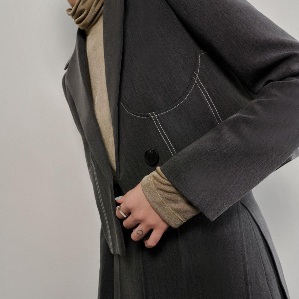 Nora Cropped V-Neck Cotton Blazer - MEAN BLVD