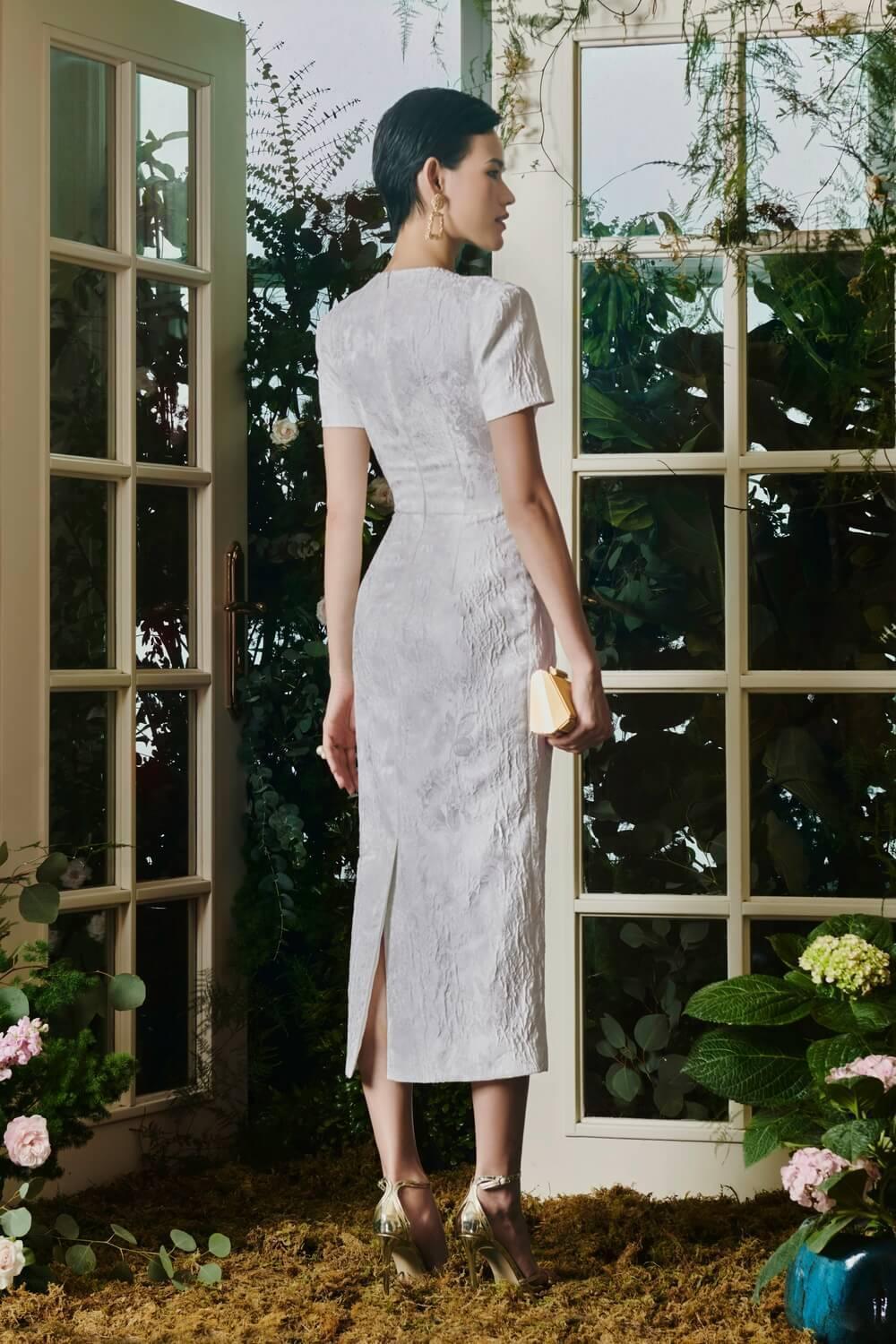 Scarlett Sheath Short Sleeved Brocade Midi Dress