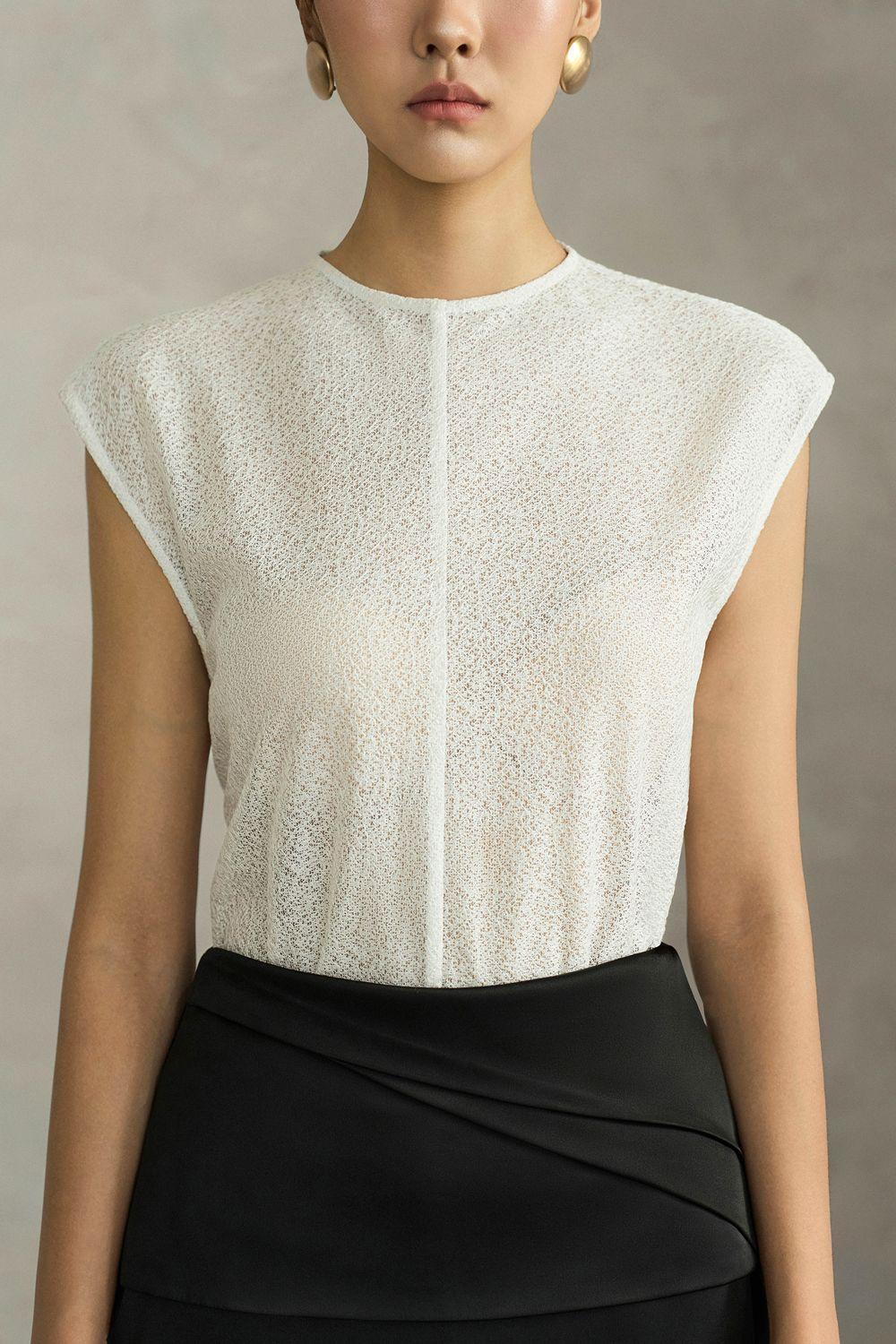 Pearl Straight Cap Sleeved Lace Top - MEAN BLVD