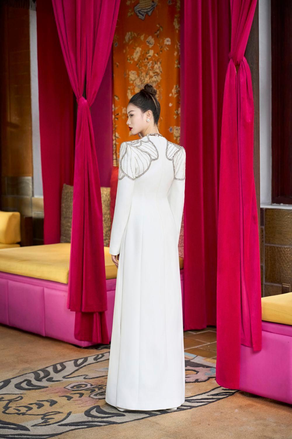 Prosper A-line Queen Anne Neck Velvet Satin Floor Length Ao Dai - MEAN BLVD