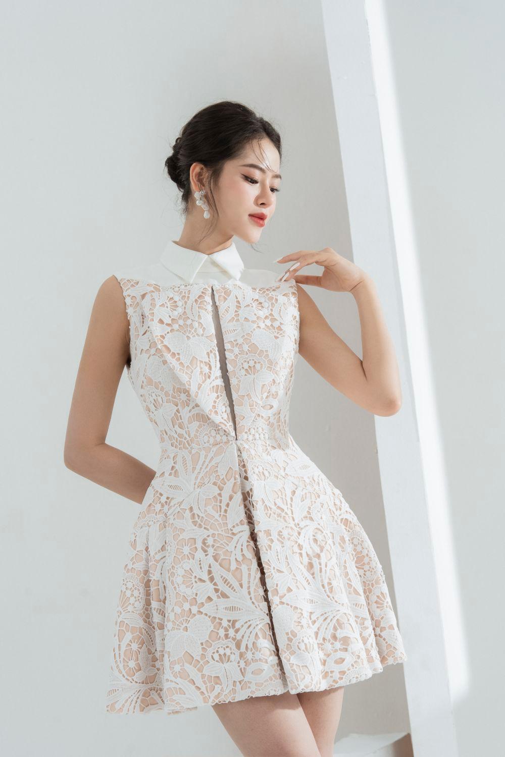 Ratih A-line Pointed Flat Collar Lace Mini Dress - MEAN BLVD