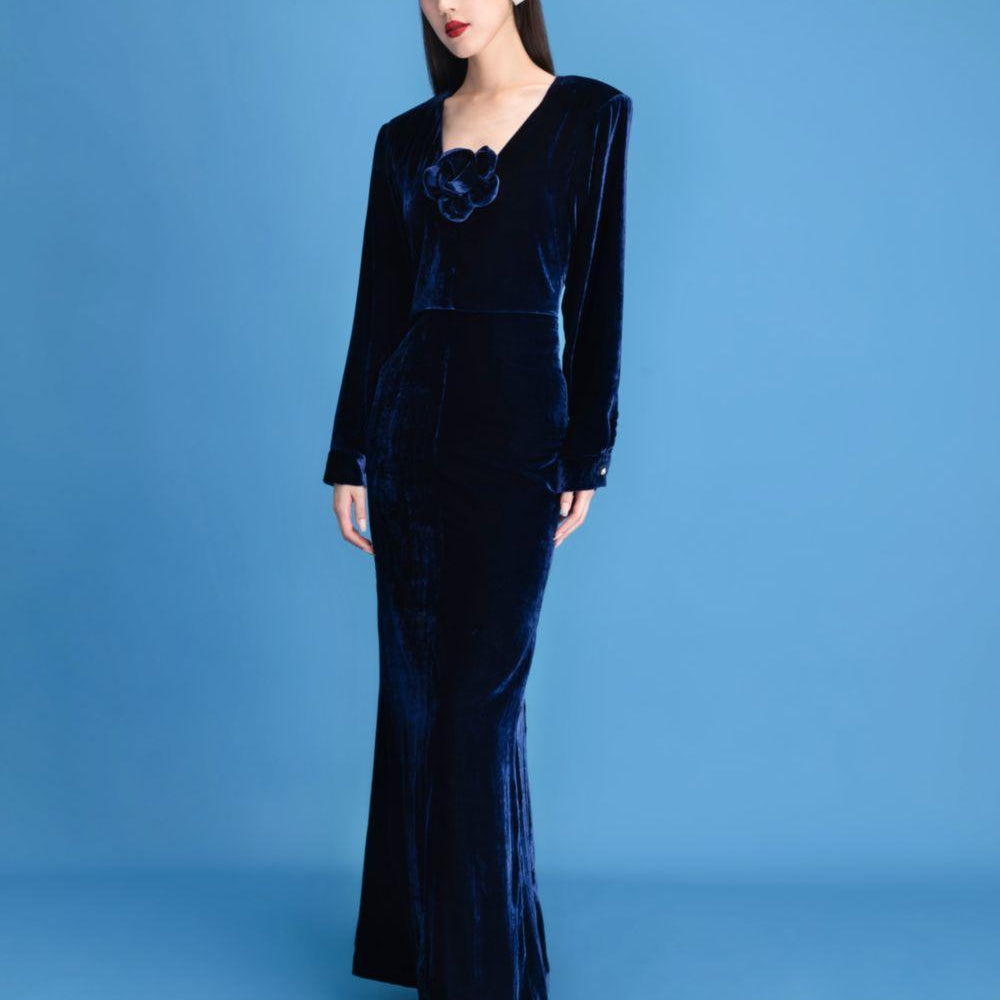 Renata Sheath Long Sleeved Velvet Maxi Dress - MEAN BLVD