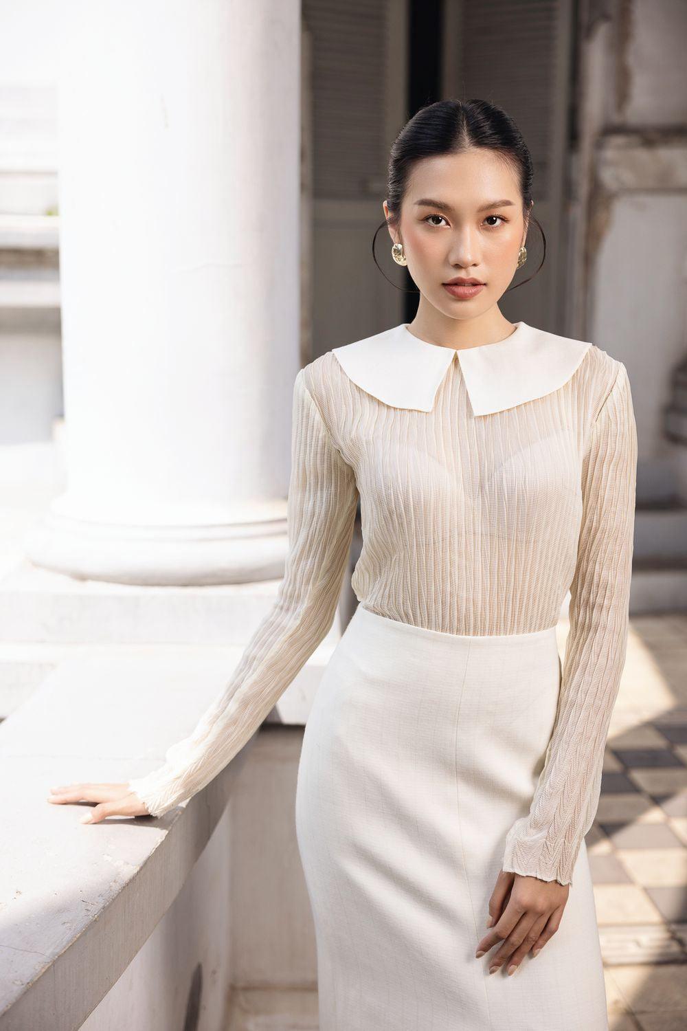 Rose Straight Pointed Flat Collar Chiffon Top - MEAN BLVD