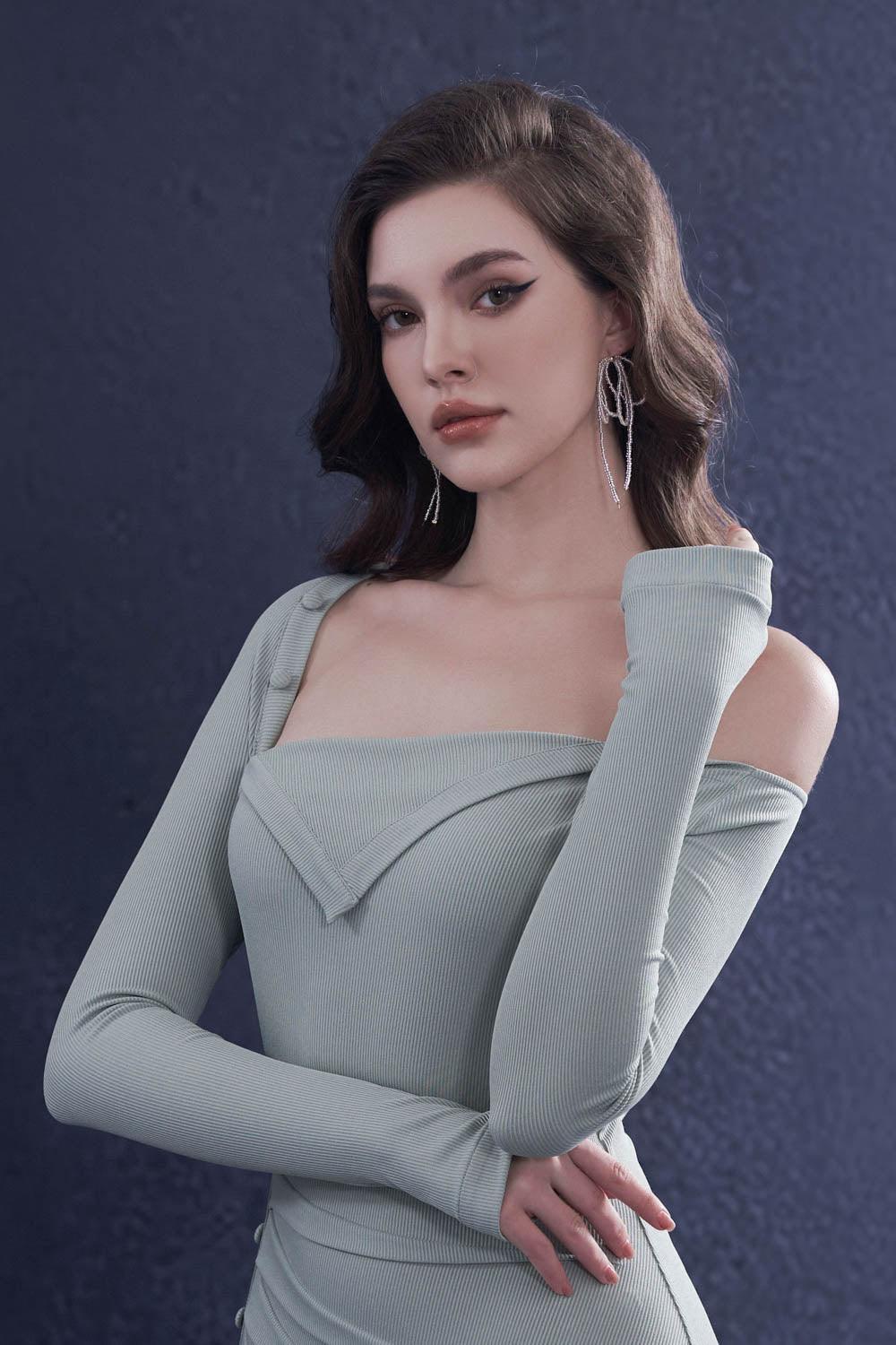 Sculpta Sheath Slit Hem Wool Midi Dress - MEAN BLVD