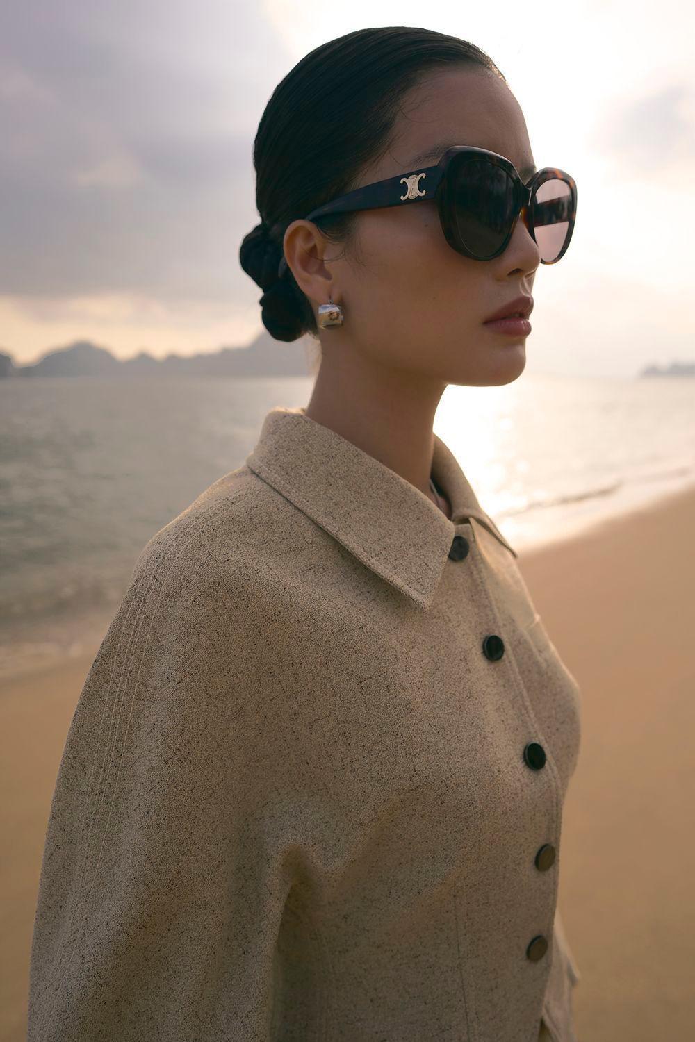 Sophia Fit and Flare Bouffant Sleeved Wool Blend Jacket - MEAN BLVD