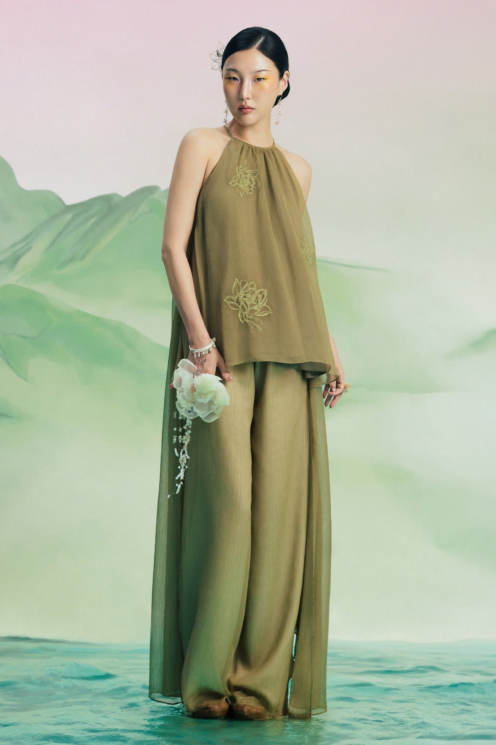 Lien Uyen Halter Set