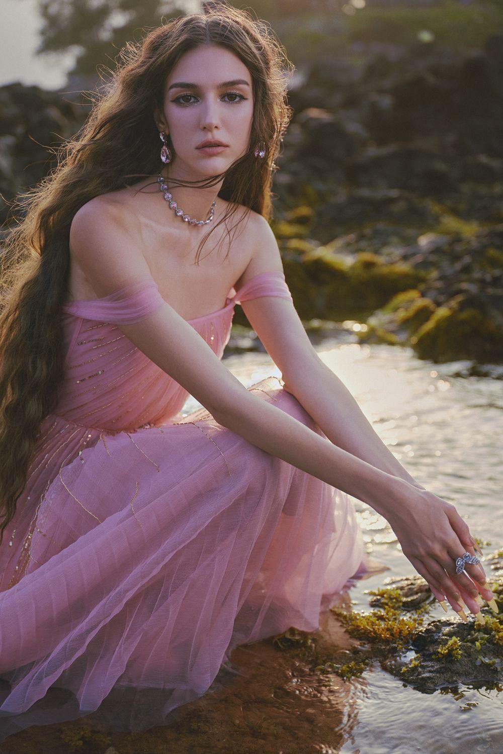 The Star A-line Off-Shoulder Mesh Midi Dress - MEAN BLVD