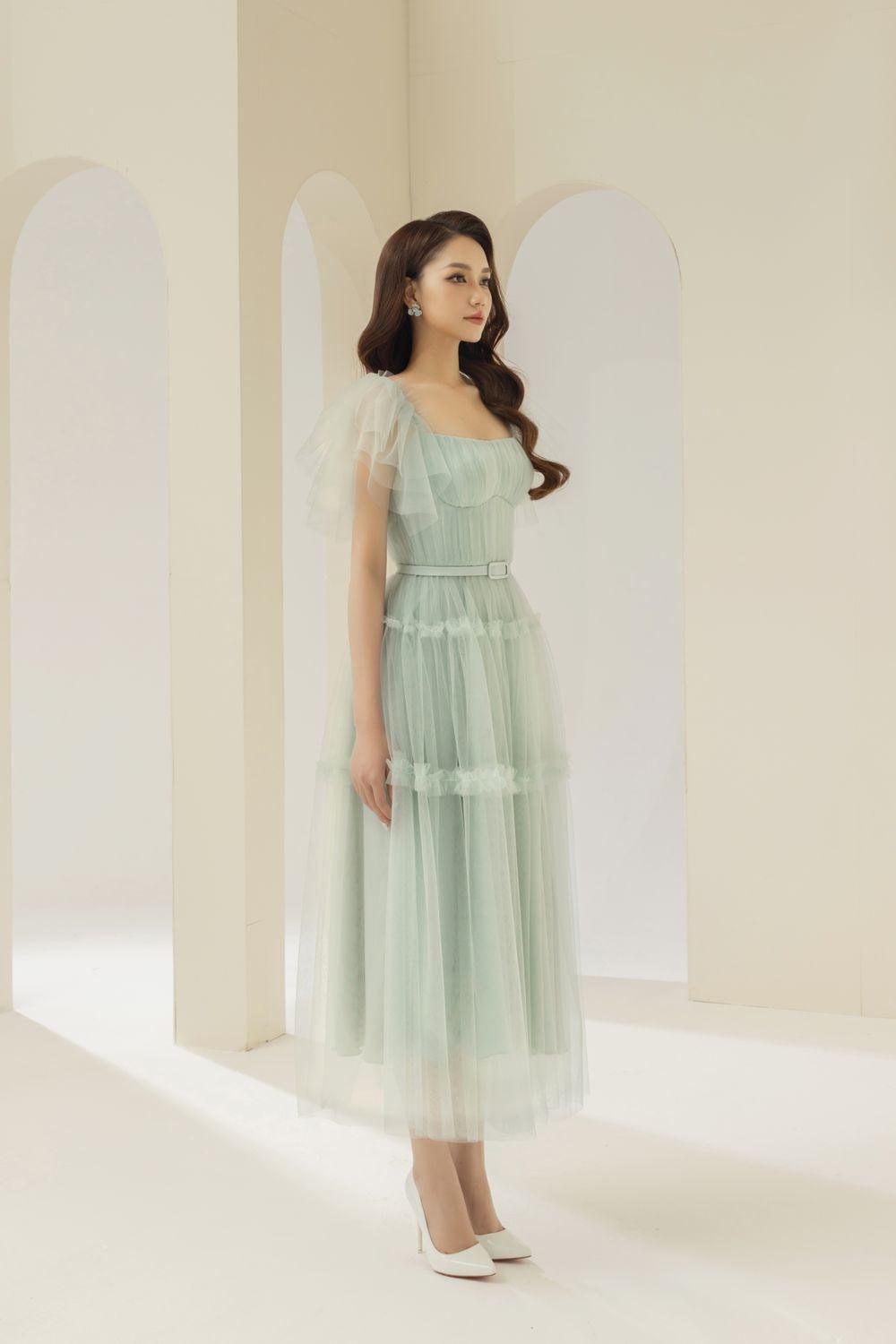 Viana Gathered Square Neck Tulle Midi Dress - MEAN BLVD