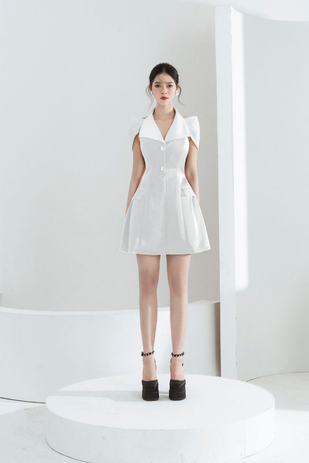 Women's Yumi A-line Cold Shoulder Sleeved Chanel Mini Dress S/M/L Black/White MEAN BLVD S / White Women's Yumi A-line Cold Shoulder Sleeved Chanel Mini Dress S/M/L Black/White MEAN BLVD S / White