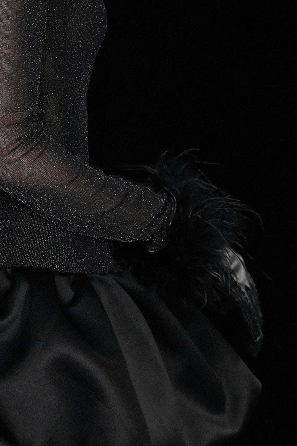 Aya Fringed Leather Gloves