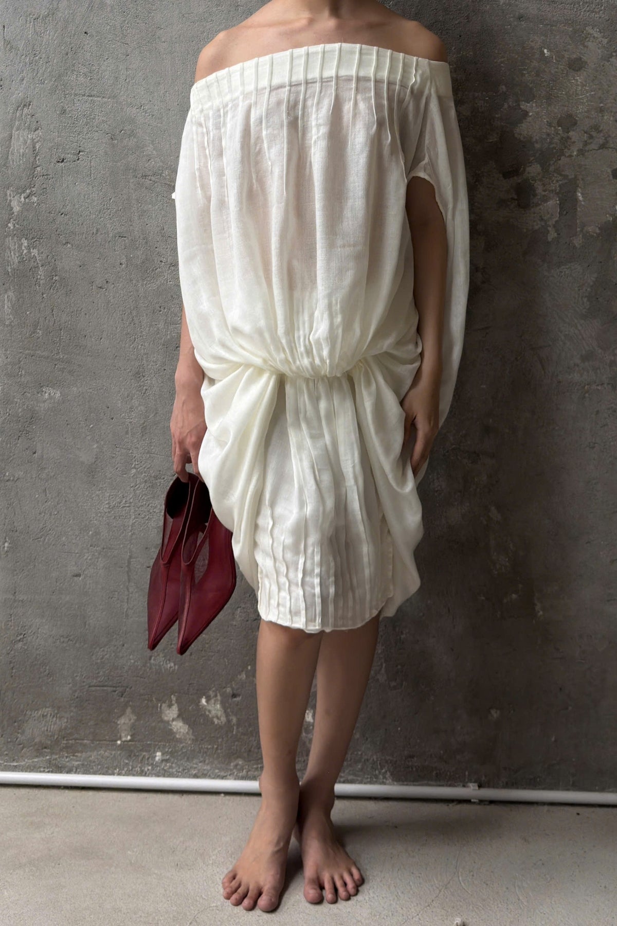 Aurelis Off-Shoulder Midi Dress