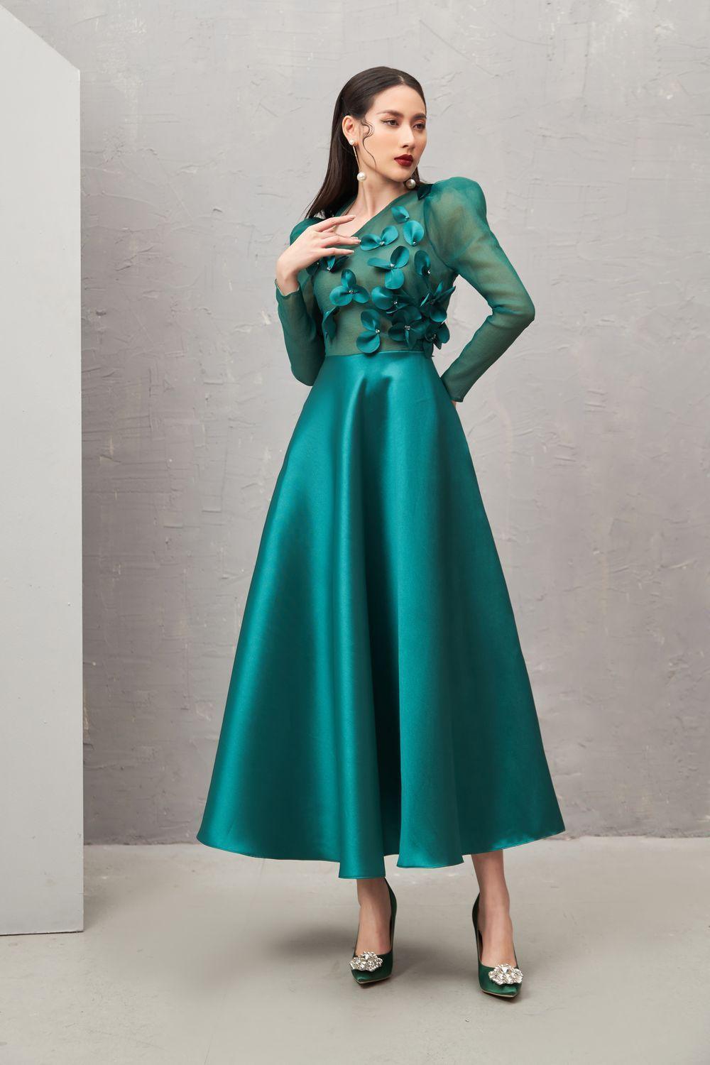 Women's Adelaide Fit and Flare Long Sleeved Taffeta Midi Dress XS/S/M/L