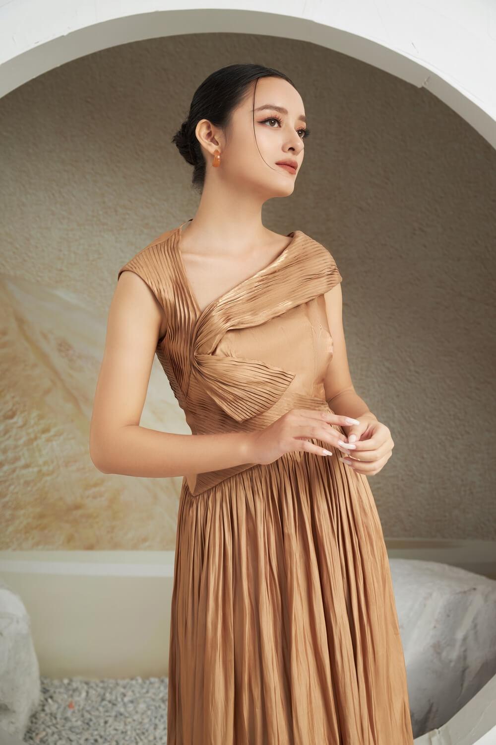 Aggie Diagonal V-Neck Dress MEAN BLVD
