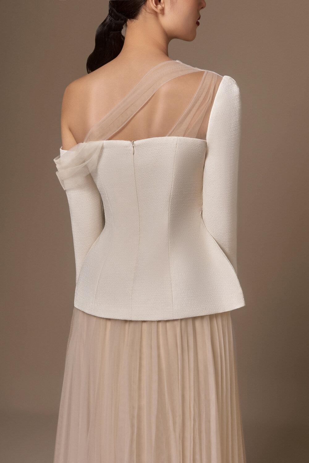 Alya Asymmetric Shoulder Top MEAN BLVD