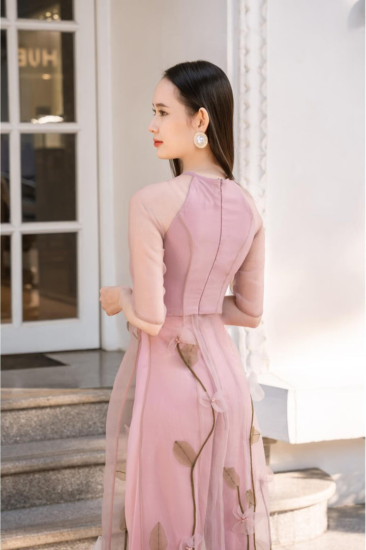 Arya Fitted Middle Sleeved Organza Long Length Ao Dai MEAN BLVD