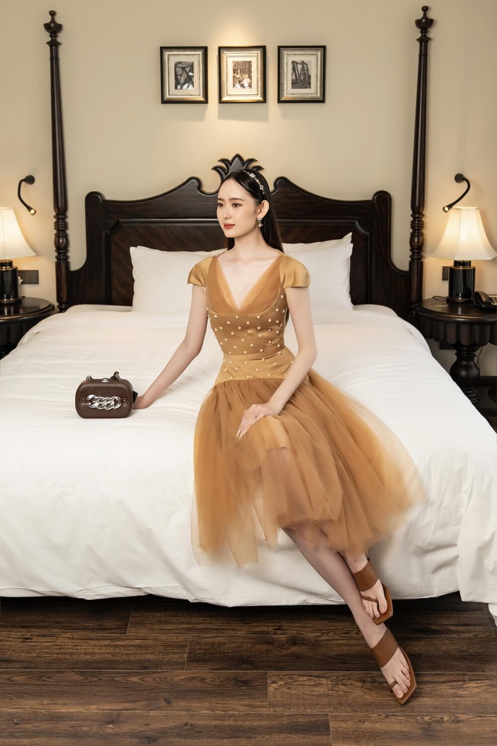 Baxenda Heart Neck Dress MEAN BLVD