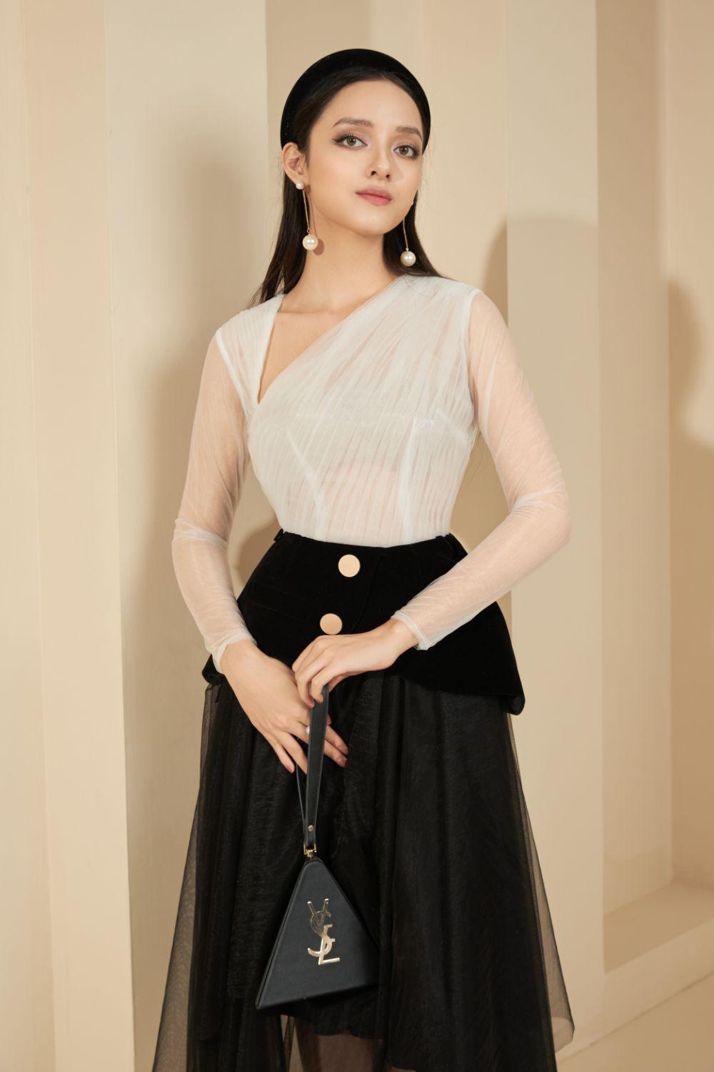 Brewster Diagonal Cut-Out Neck Set MEAN BLVD