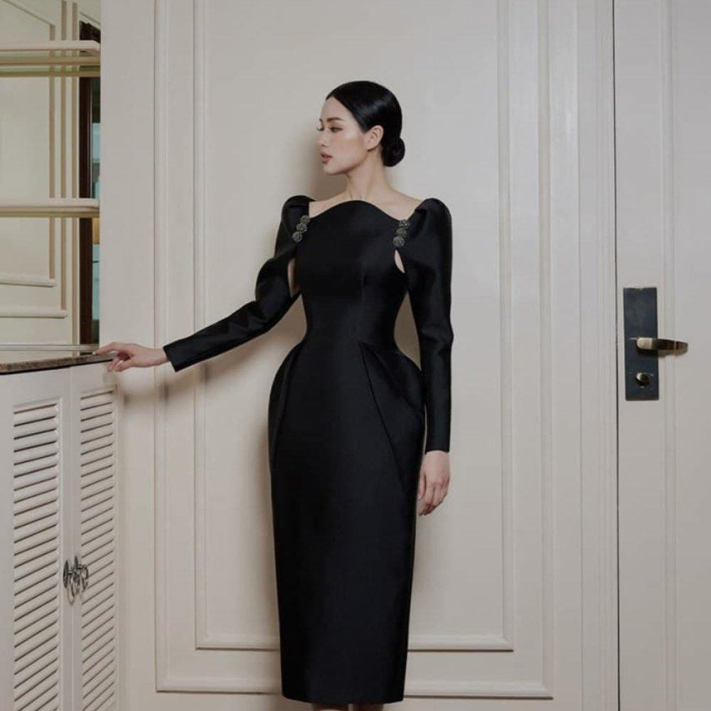 Cleopatra Pegged Long Sleeved Taffeta Midi Dress XS / Black