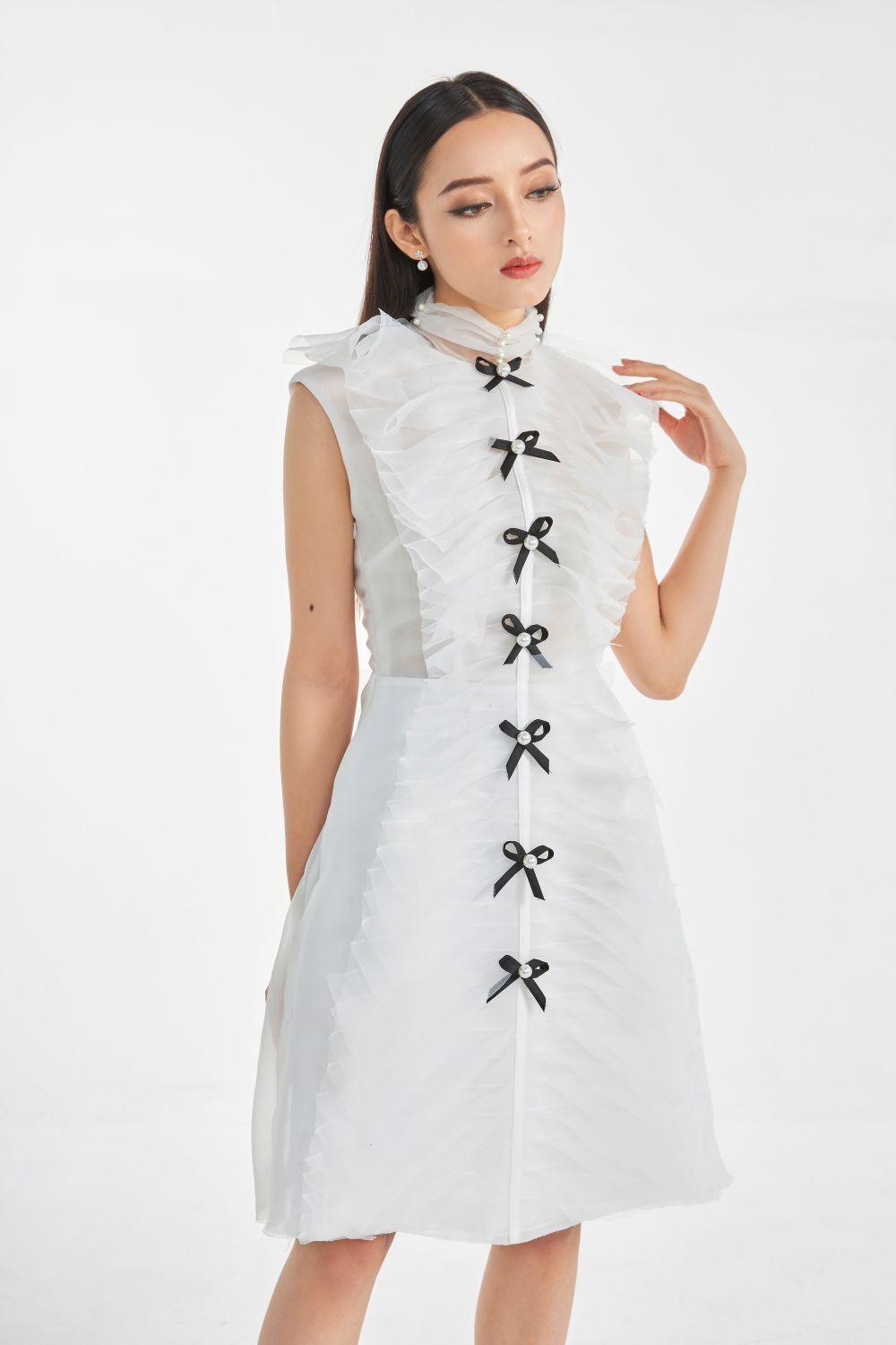 Grande Bowtie Line Dress MEAN BLVD