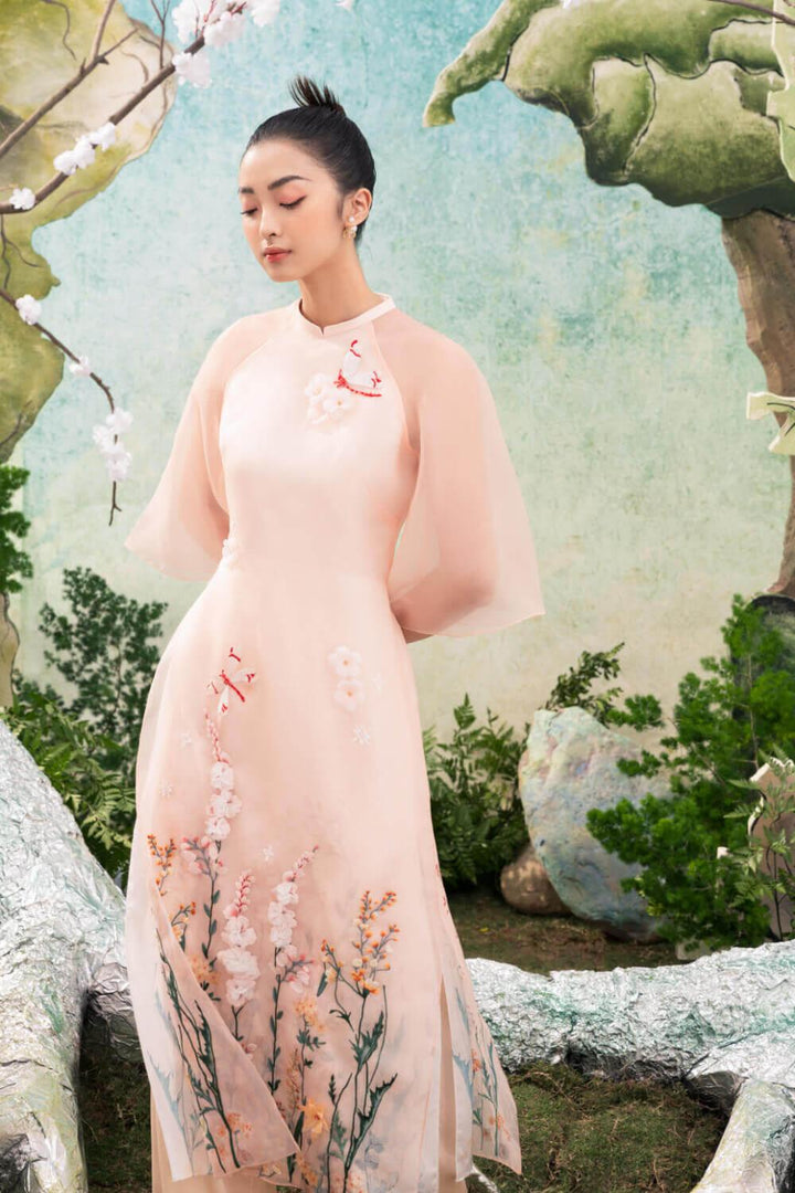 Kathryn Wide Sleeves Ao Dai MEAN BLVD