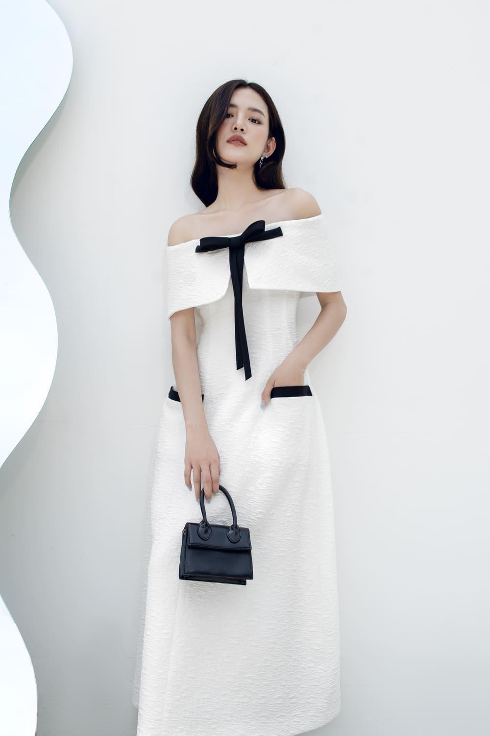 Women's Ladda A-line Off-Shoulder Ribbed Scuba Midi Dress S/M/L White MEAN  BLVD