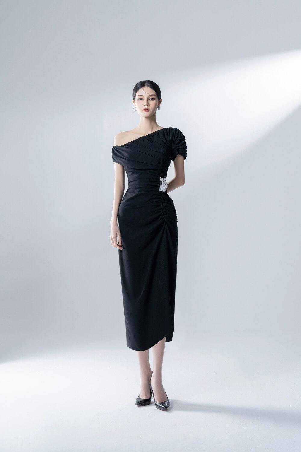 Endless Pleated Shoulder Dress MEAN BLVD