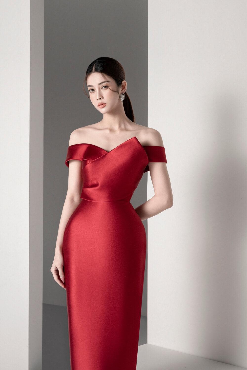 off shoulder dress meaning 14 Ways to Wear an Off the Shoulder Dress