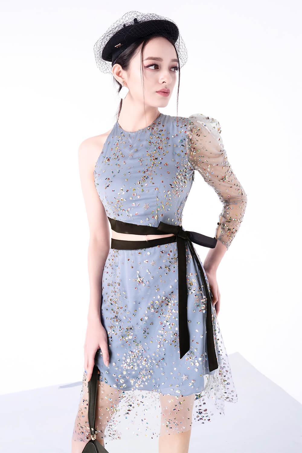 Momoa Asymmetric Round Neck Sequin Knee-length Dress, XS / Grey