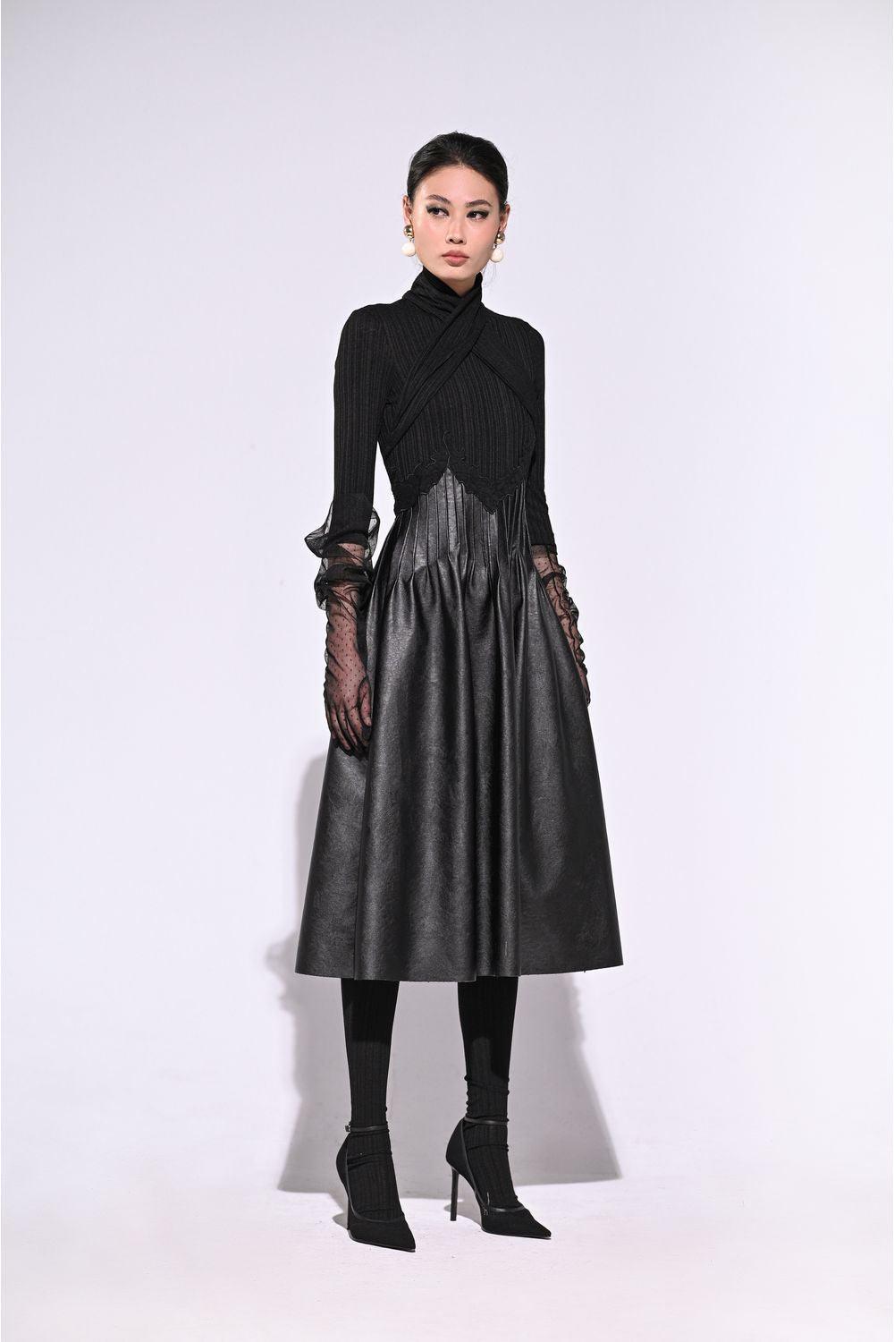 Nicole - Stylish Crossover Neckline Dress