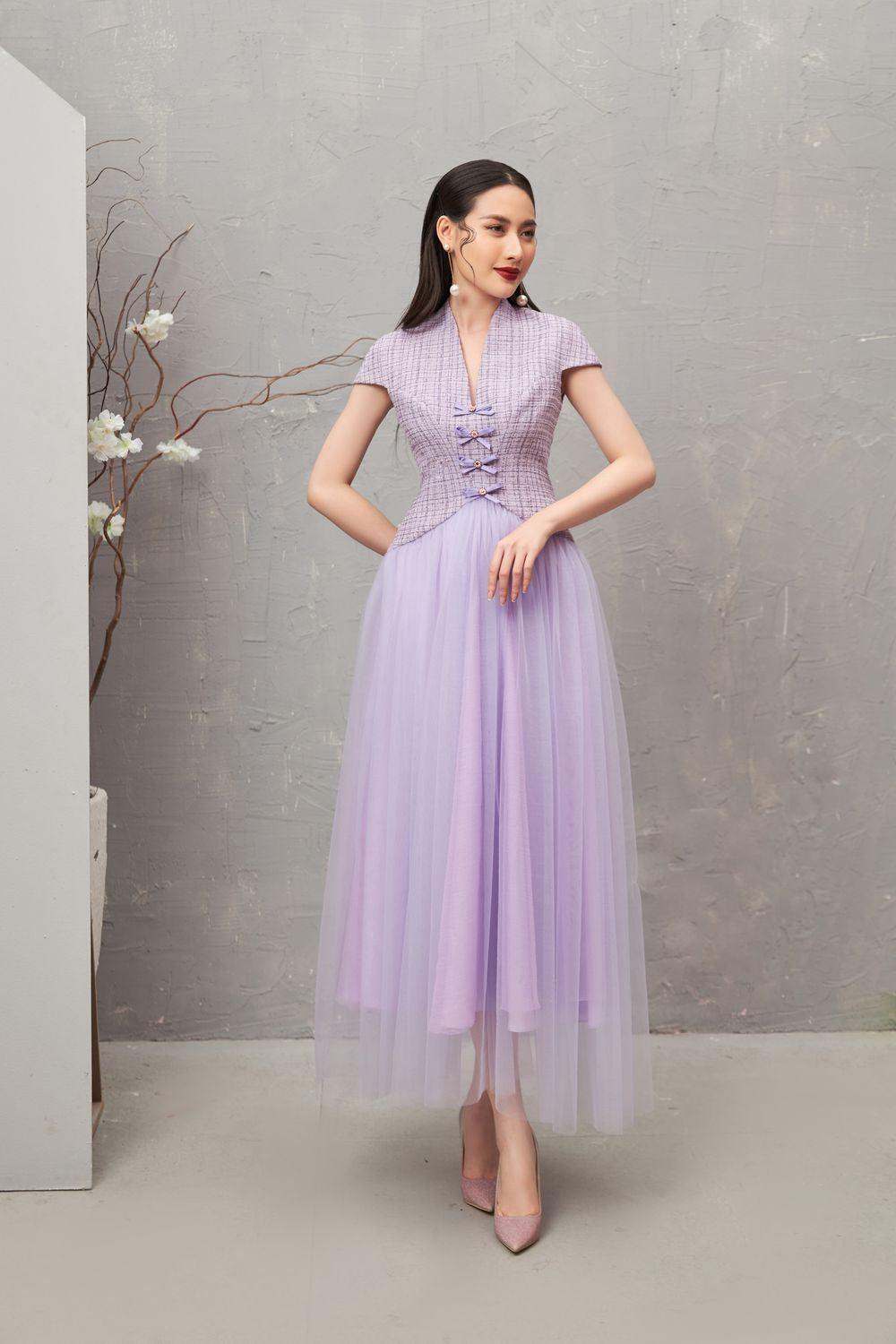 Nomi V-Neck Midi Dress MEAN BLVD