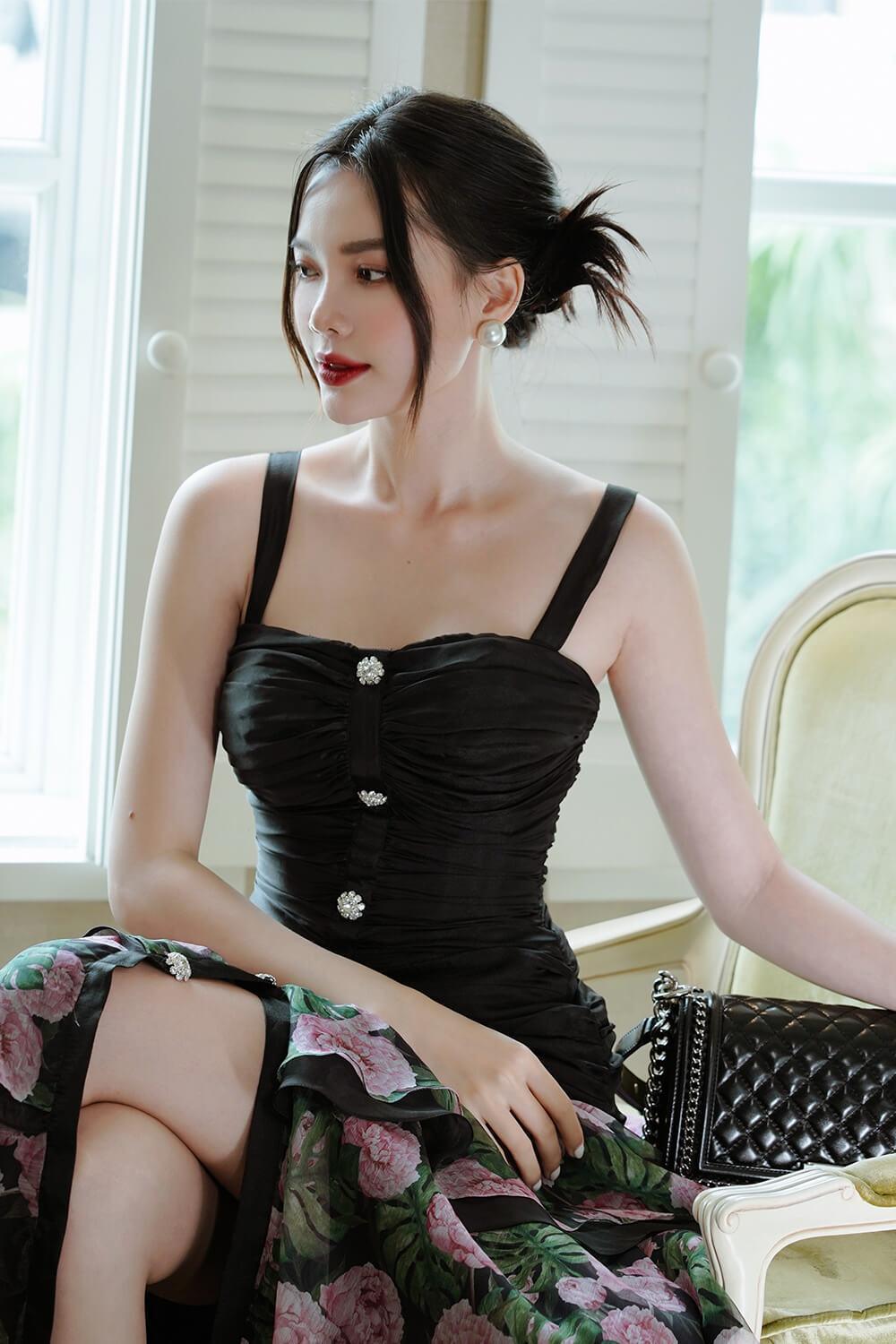Ochna Apron Strappy Chiffon Midi Dress MEAN BLVD