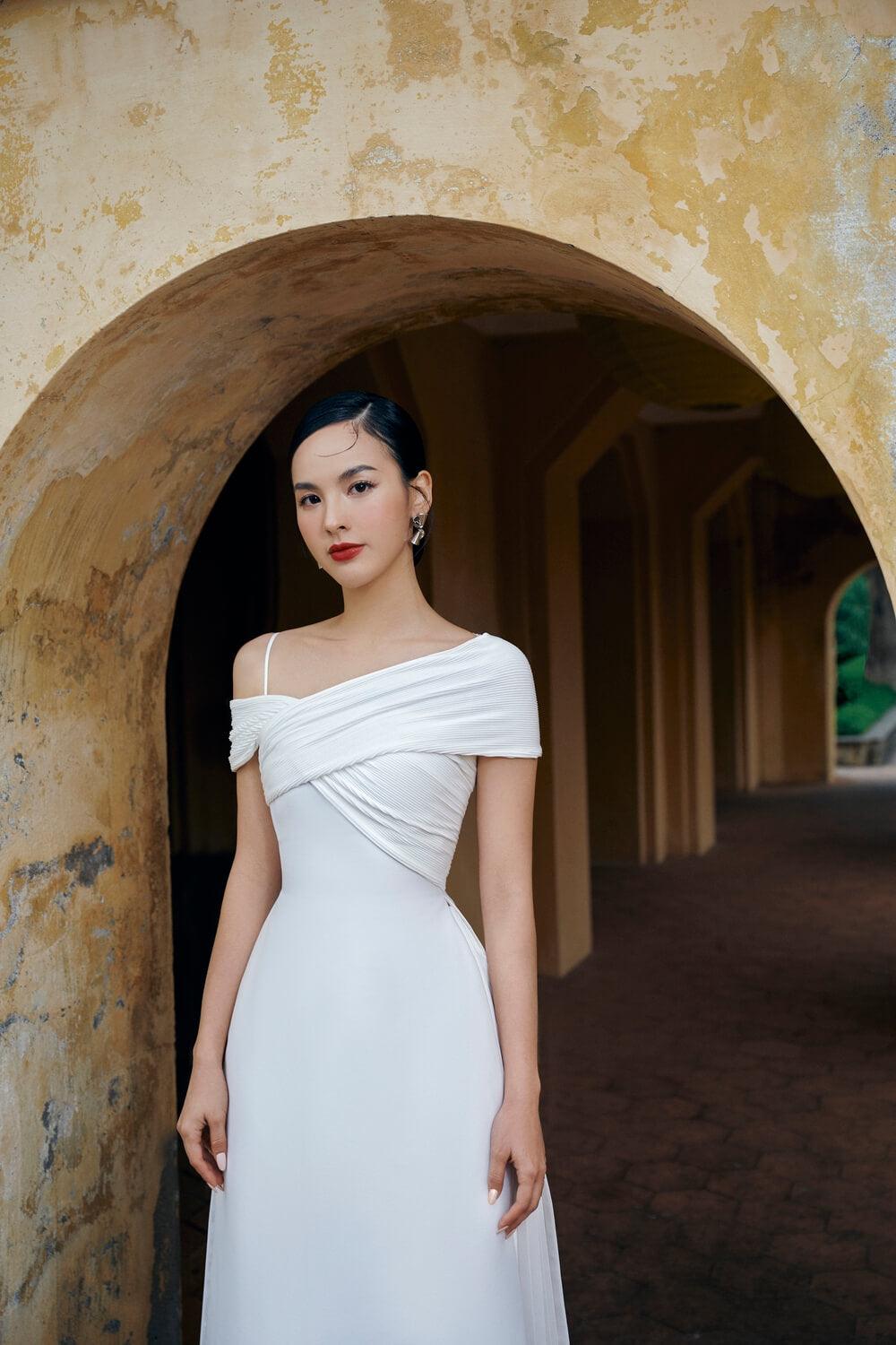 On Huong White Ao Dai MEAN BLVD