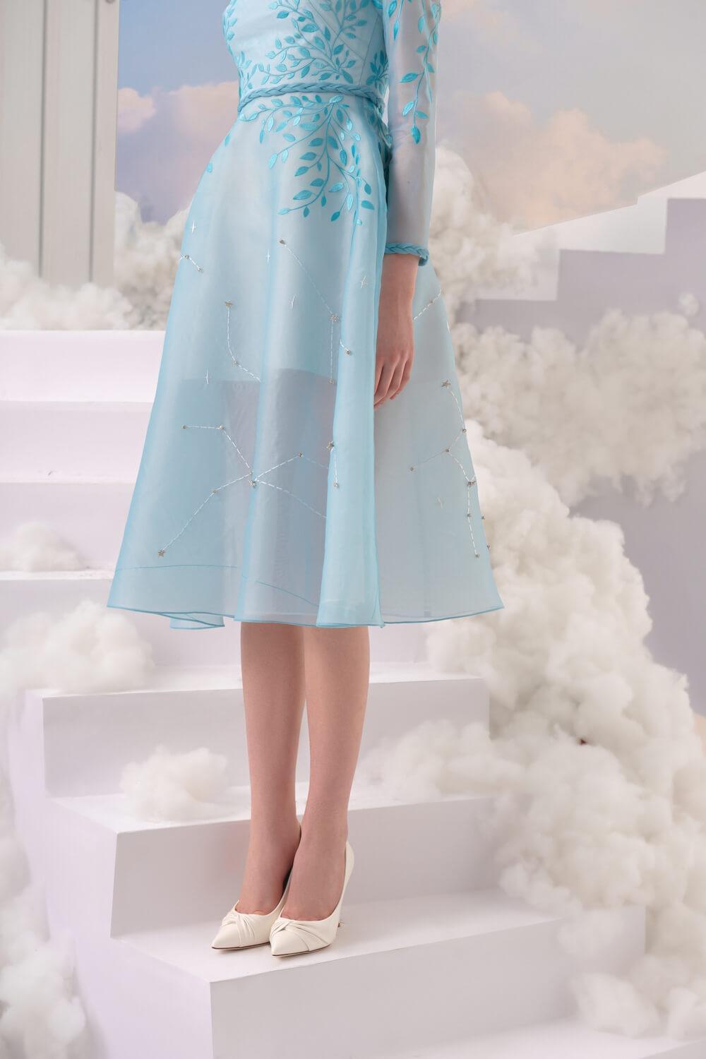 Pale A-line Round Neck Organza Midi Dress MEAN BLVD