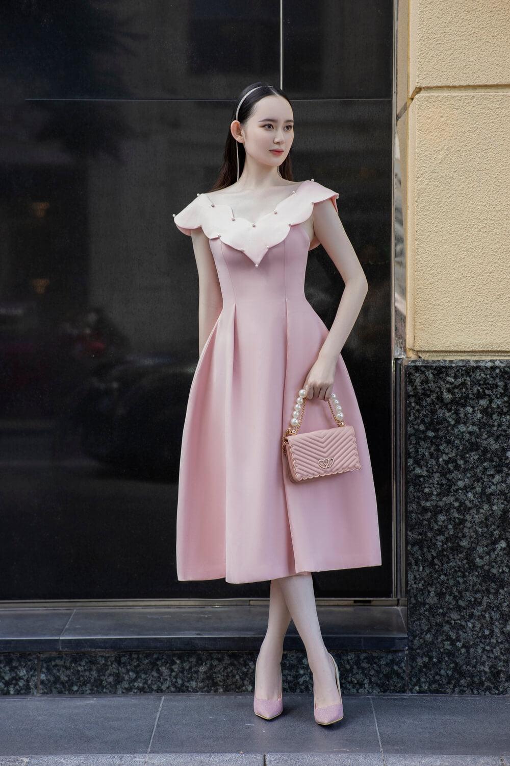 Reilly V-Neck Dress MEAN BLVD