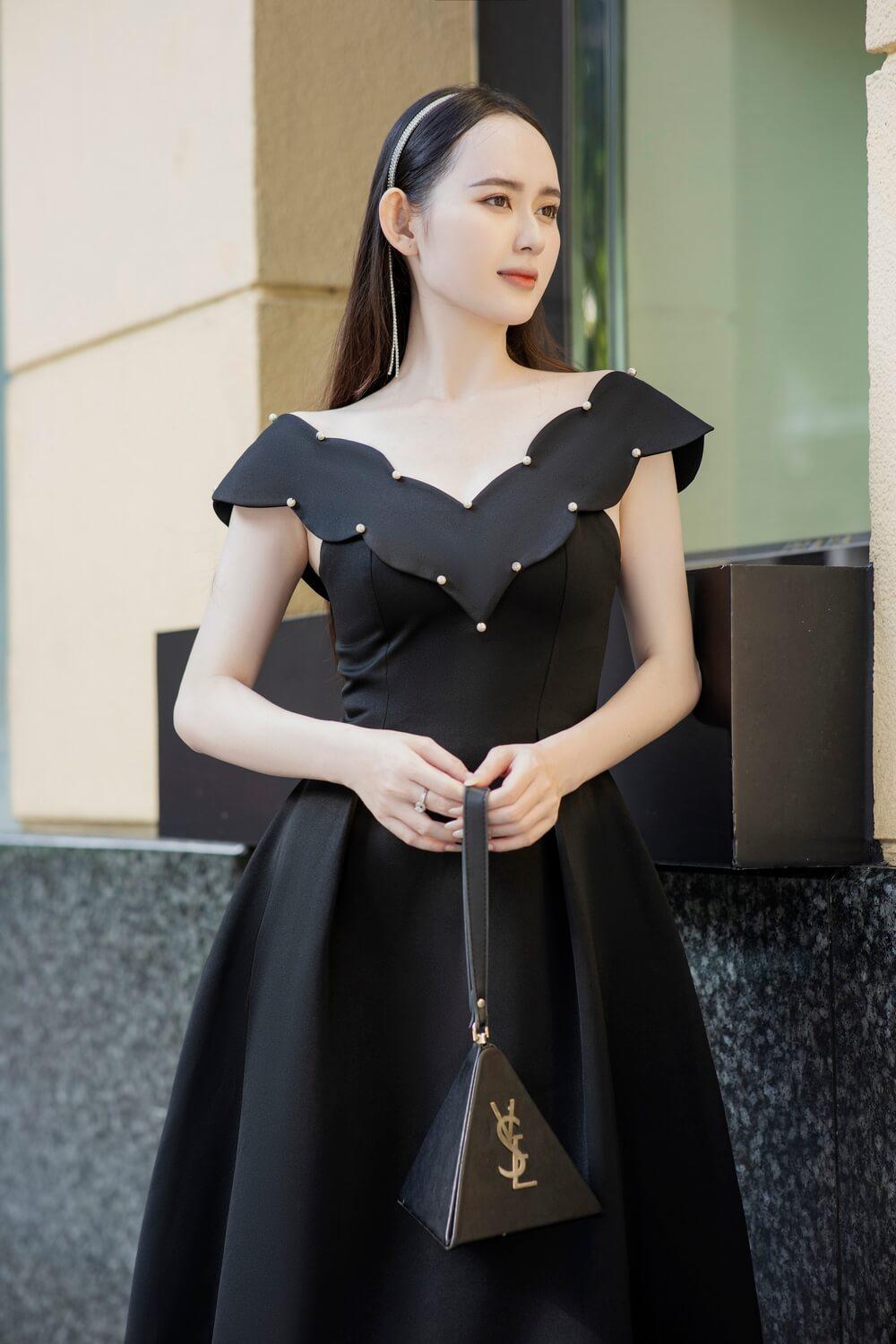 Reilly V-Neck Dress MEAN BLVD