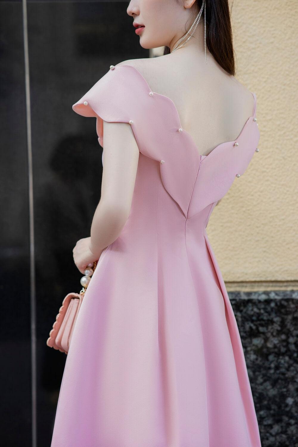 Reilly V-Neck Dress MEAN BLVD