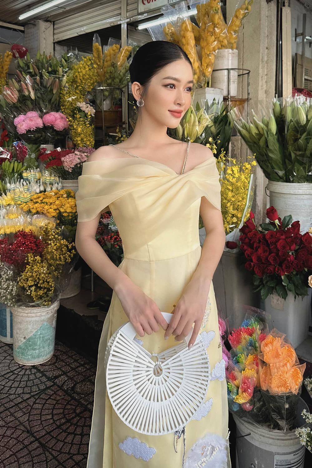 Rita Off-Shoulder Ao Dai MEAN BLVD