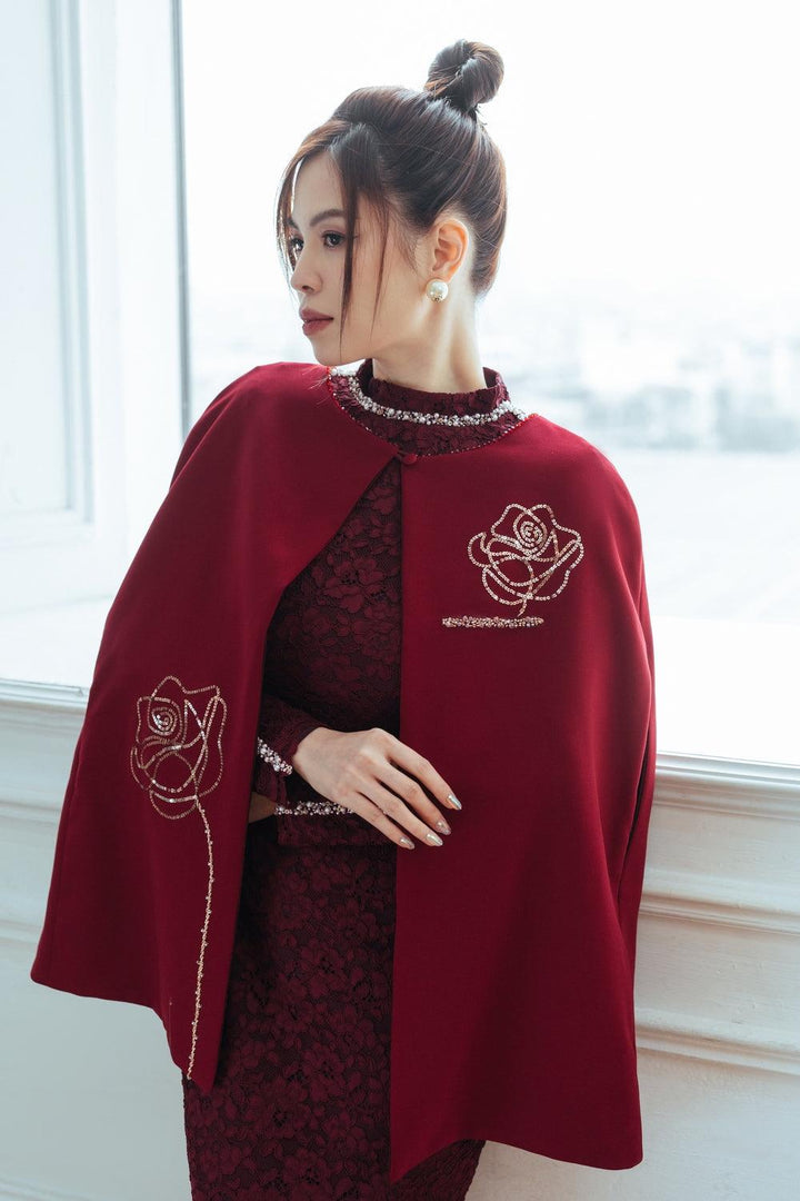 Rose Straight Round Neck Synthetic Cape MEAN BLVD