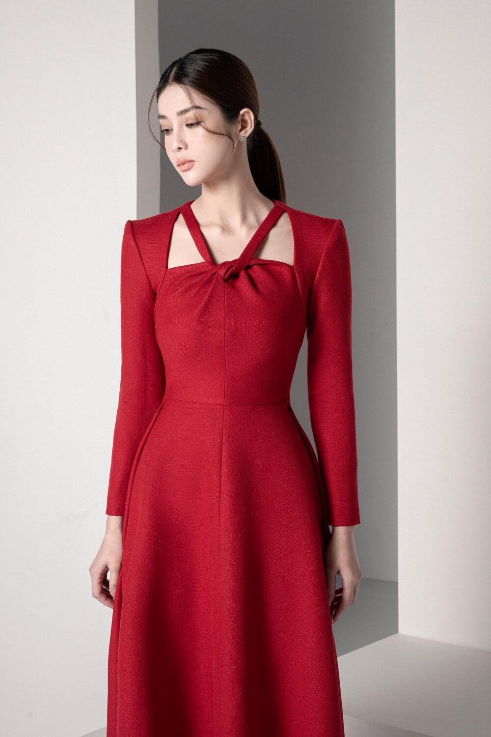 Women's Saika Fit and Flare V-Neck Scuba Midi Dress S/M/L Burgundy/White MEAN BLVD Customize / Burgundy Women's Saika Fit and Flare V-Neck Scuba Midi Dress S/M/L Burgundy/White MEAN BLVD Customize / Burgundy