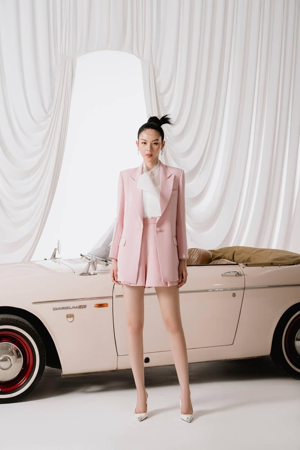 Sophie Structured Long Sleeved Diamond Spandex Blazer MEAN BLVD