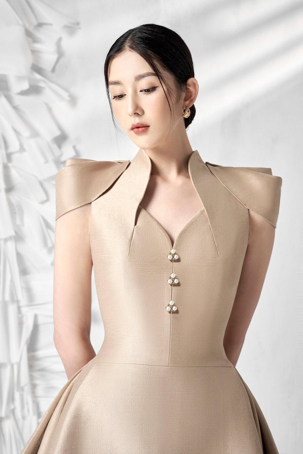 Sophie Stylized Shoulder Dress MEAN BLVD