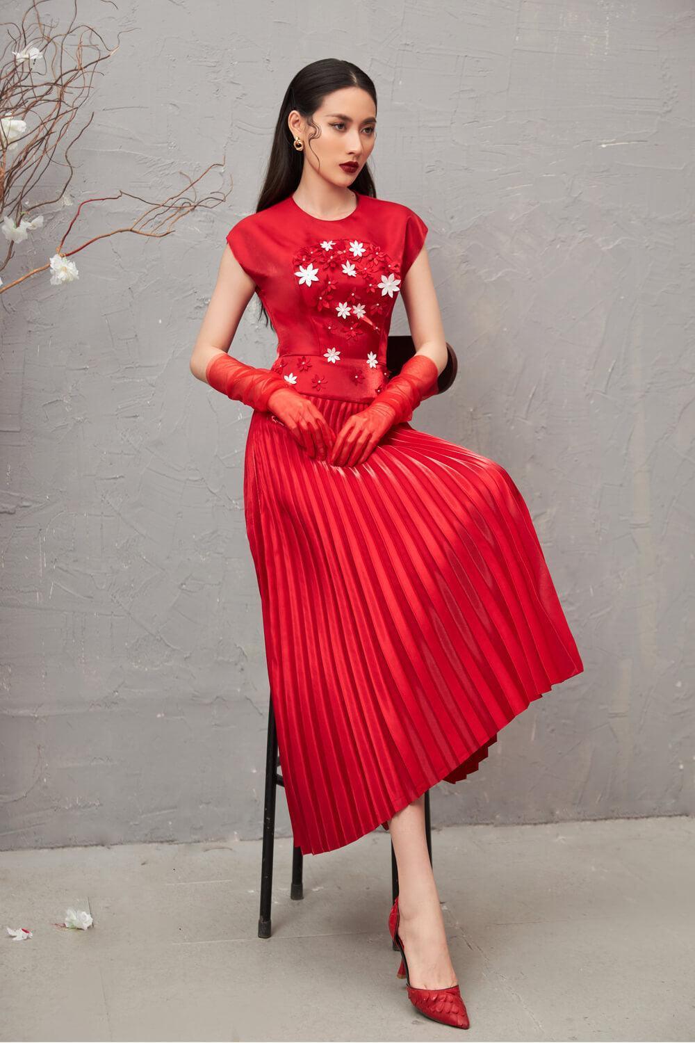 Women's Veronica Pleated Round Neck Taffeta Midi Dress XS/S/M/L/XL Red/Yellow Mean Blvd L / Yellow